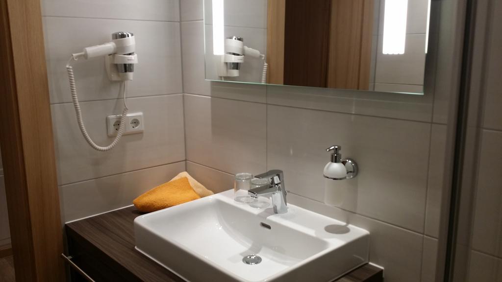 Apart Altamira Ишгъл Екстериор снимка