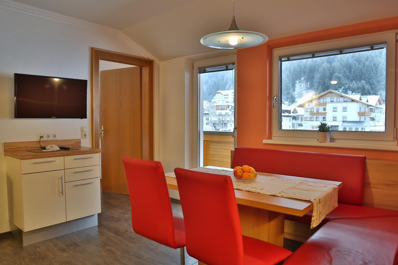 Apart Altamira Ишгъл Стая снимка
