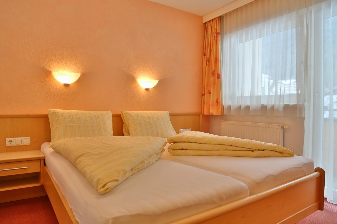Apart Altamira Ишгъл Стая снимка